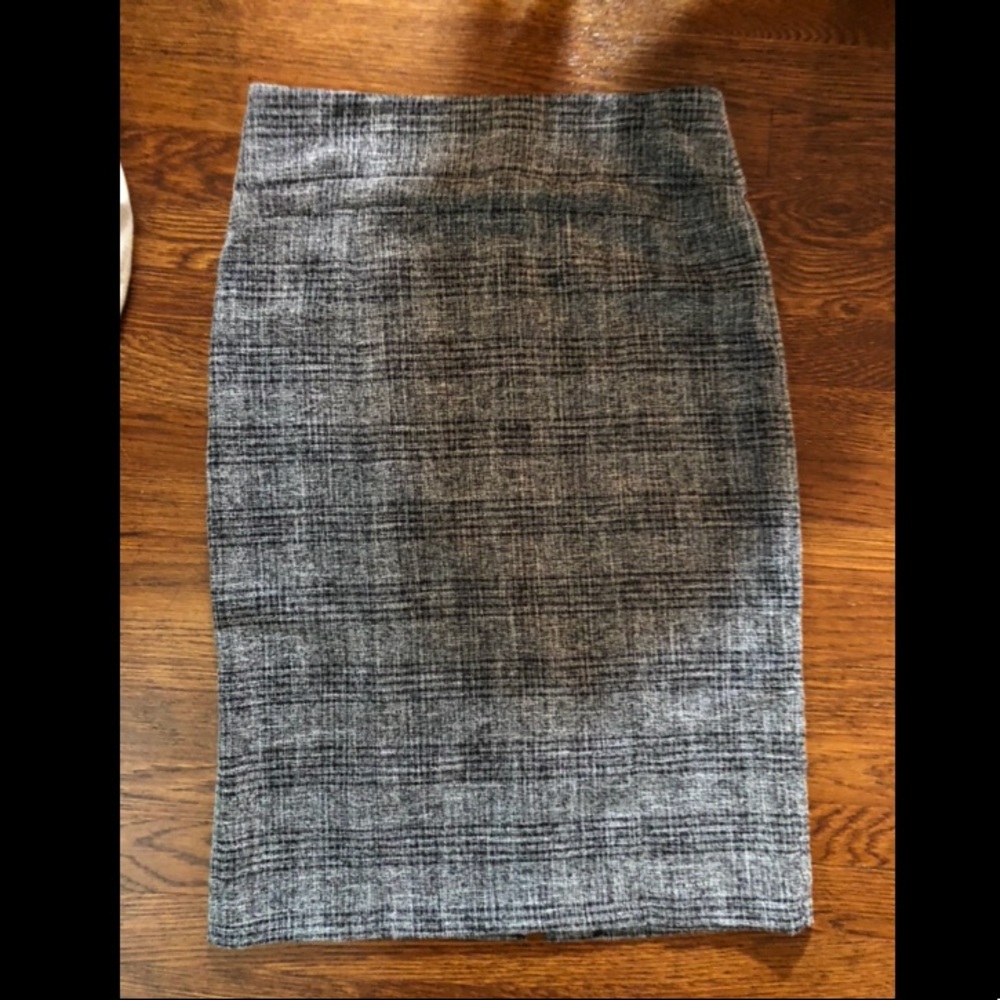 Grey tweed pencil skirt